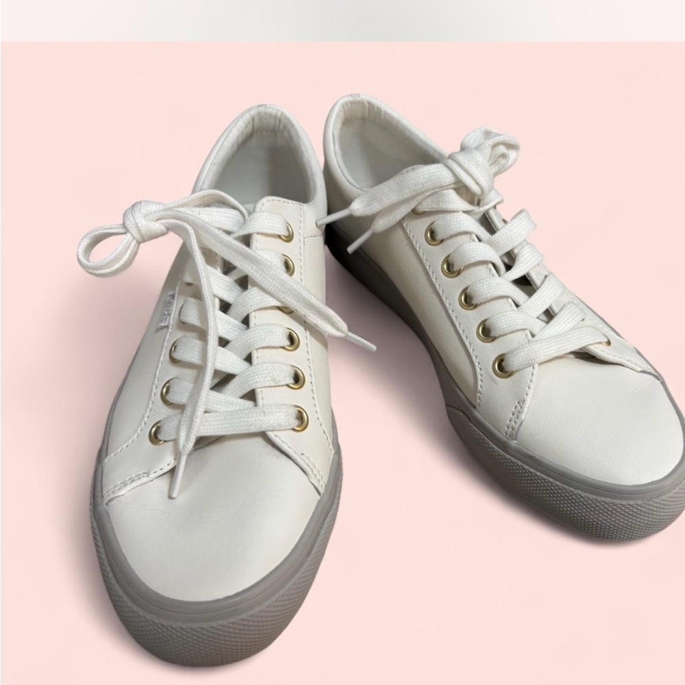 Women's KEDS JUMP KICK
leather sneakers